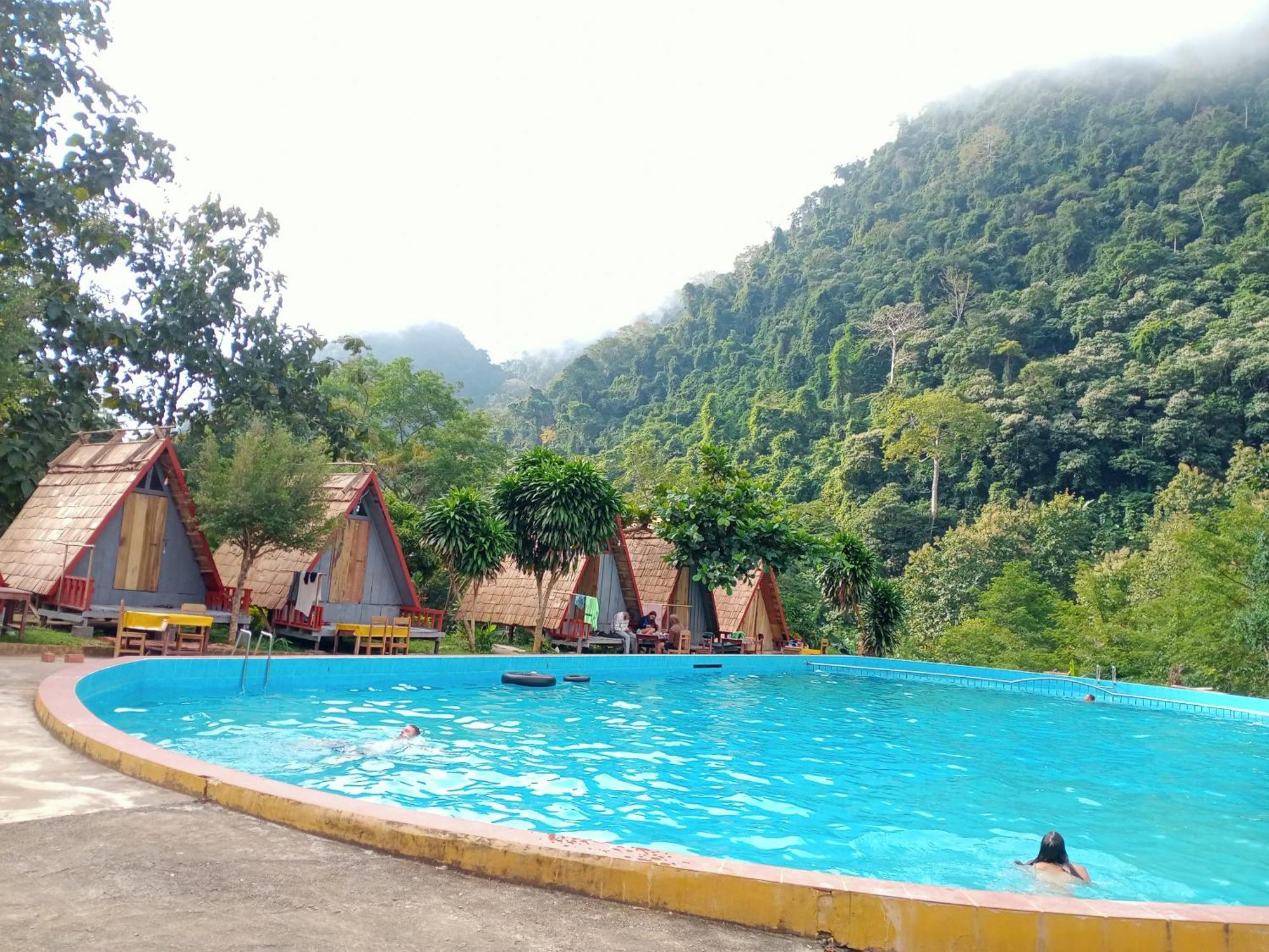 Campingsite Swimming Pool Ban Nongkham Exteriér fotografie
